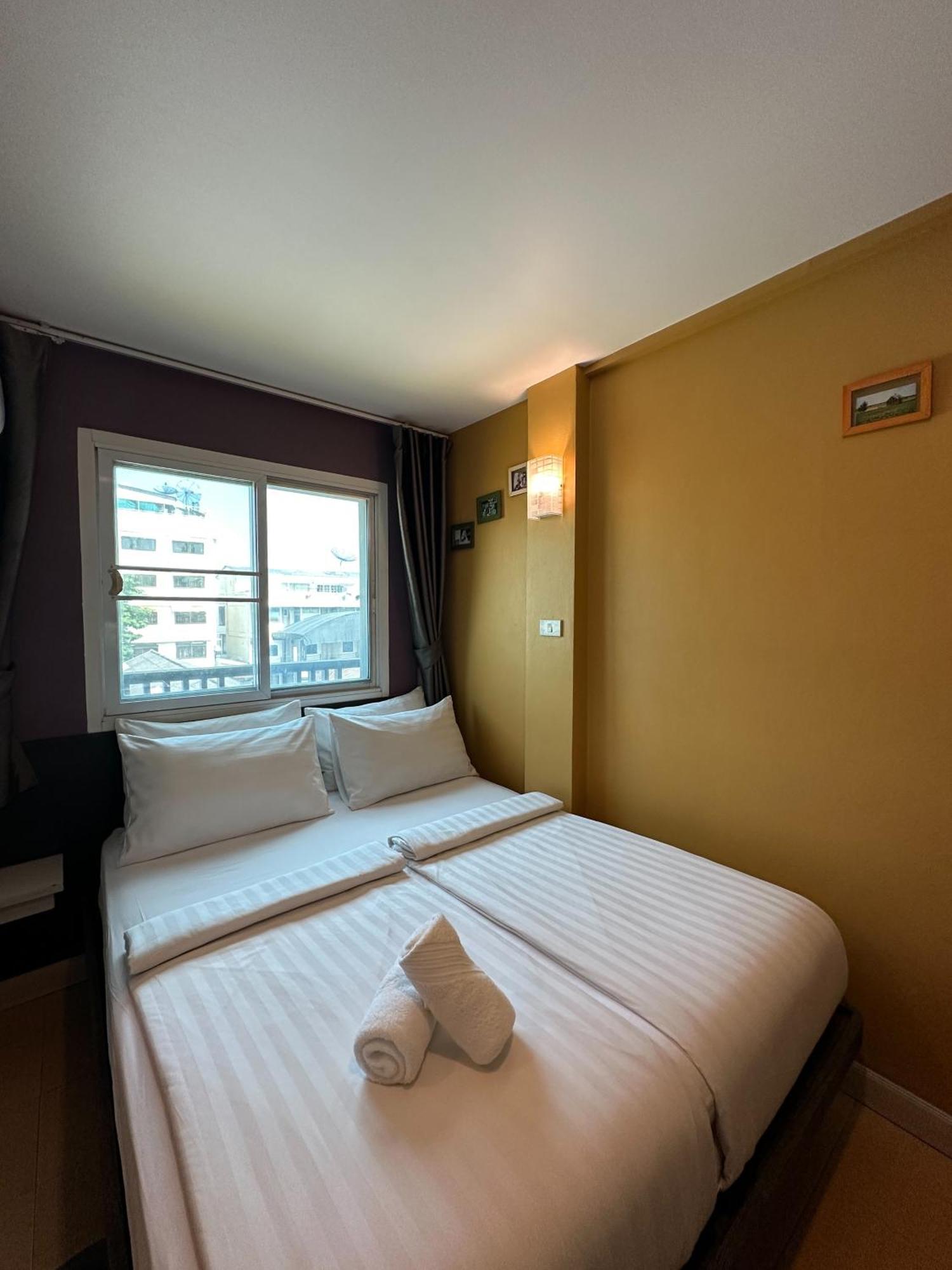Bbhouse Phra Athit Hotel Bangkok Kültér fotó